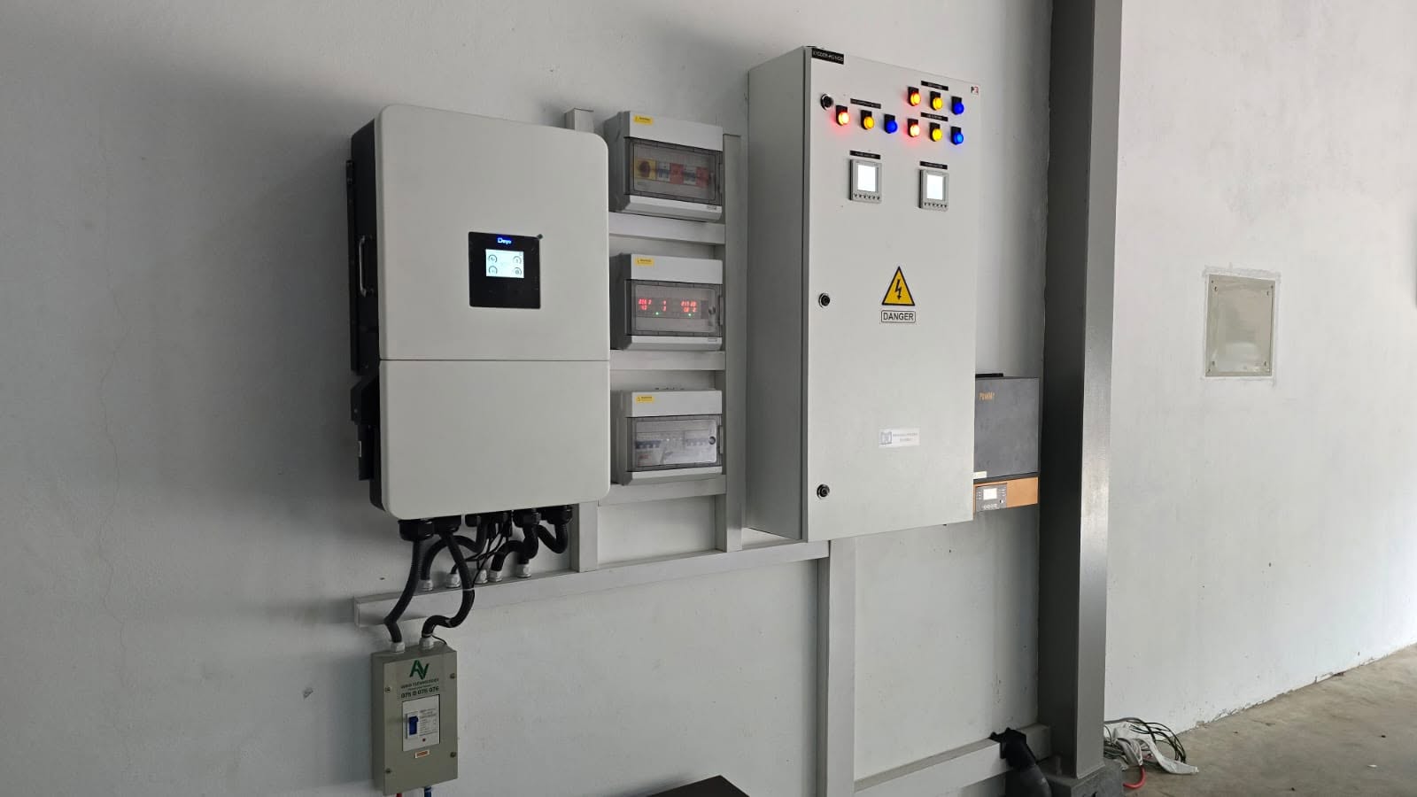 Industrial large scale off-grid and hybrid power system installed by Avrio
