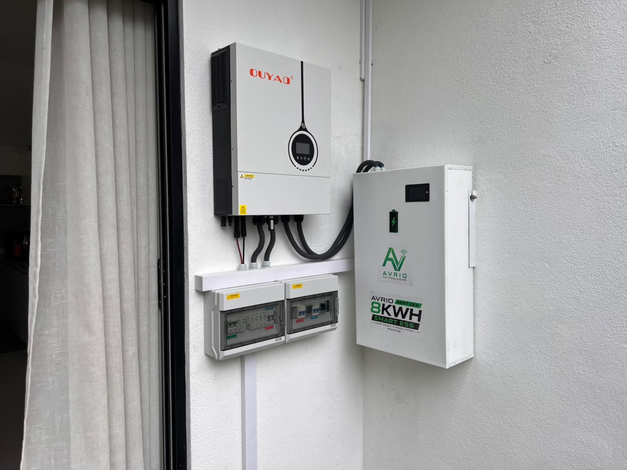 Avrio Thalawathugoda 10KW off-grid project with 7KW EV charging and Avrio NextGen 8KWh NMC Smart ESS battery